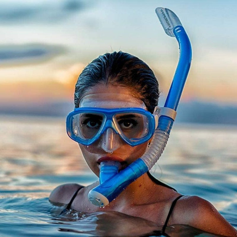 Kit snorkeling pinne, maschera e boccaglio Kit snorkeling pinne, maschera e boccaglio
